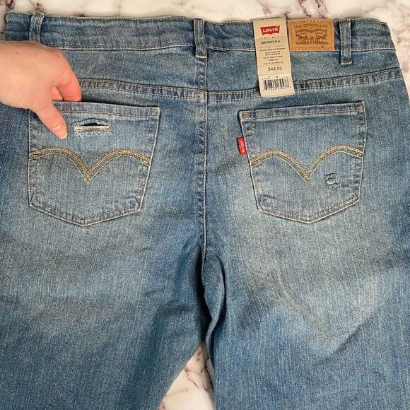 LEVIS Girls Light Blue Bermuda Shorts | Size: 16 - Picture 3 of 7